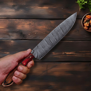 Collection de couteaux de cuisine artisanaux forgés en acier Damas, comprenant un ensemble de couteaux de chef faits à la main pour une construction durable et de qualité supérieure - Product Image 2
