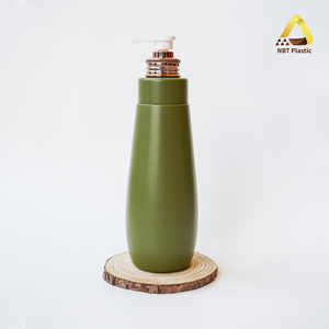 Bouteille en plastique HDPE OEM 800ml avec impression de logo personnalisé du Vietnam pour l'emballage de gel douche, lotion, shampooing et revitalisant - Product Image 2