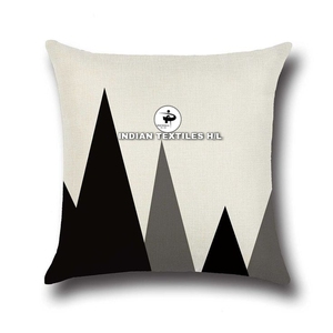 Funda de cojín decorativa minimalista con diseño geométrico, cuadrada, en blanco y negro, lavable, de algodón, estilo bohemio. - Product Image 3