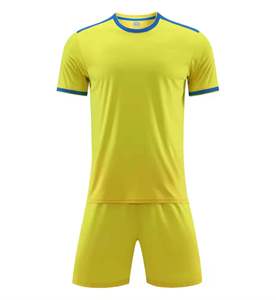 Uniformes de fútbol cómodos y transpirables de alta calidad, diseño personalizado multicolor, uniformes de fútbol con estampado por sublimación. - Product Image 5