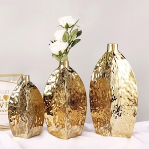 Contemporary Aluminum Floral Ornament Vase Handmade Elegant Decorative Home Styling Premium Bouquet Display Interior - Product Image 3
