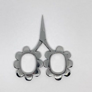 Mini ciseaux à fleurs - Product Image 6