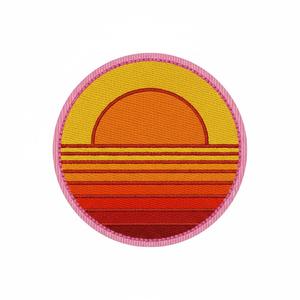 Patch brodé personnalisé en gros, motif joystick rétro d'arcade, badge thermocollant pour veste, vêtements et accessoires, vente en gros - Product Image 4