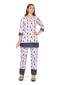 Ensemble coordonné élégant pour femmes, imprimé floral blanc, ensemble de vêtements de détente en poly-rayonne durable, 2 pièces, respirant, col rond, pour femmes - Product Image 6