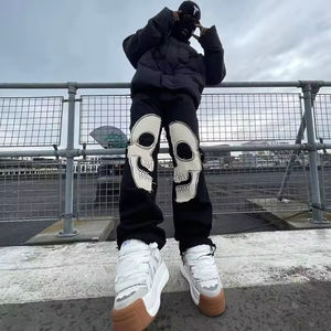 Ensemble sweat-shirt et pantalon de survêtement évasé personnalisé avec logo brodé, effet délavé, coupe oversize, style streetwear brodé et vieilli - Product Image 3