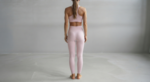 Ensemble de yoga rose sans couture, soutien-gorge de sport côtelé et leggings taille haute, vêtements de sport pour femmes, personnalisable - Product Image 4