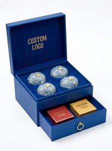 Boîte cadeau rigide bleue motif nid d'oiseau avec estampage à chaud motif nuage or rouge pour emballage haut de gamme - Product Image 3