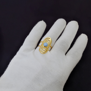 Bague géométrique en or plaqué or avec opale bleue faite à la main, bague bohème ajustable, bijoux cadeau pour femmes R - Product Image 3