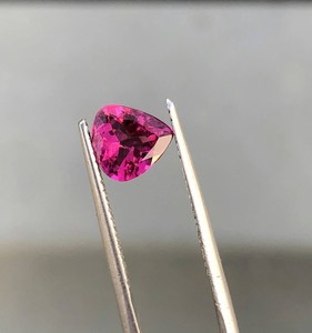 Tourmaline rubellite naturelle en forme de cœur, pierre précieuse rose-rouge pour la création de bijoux fins - Product Image 6
