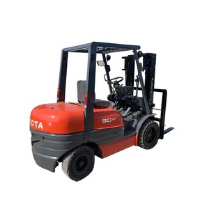 Montacargas Toyota Usado en Excelentes Condiciones, 3 Toneladas, con Motor, Rodamientos, Capacidad de Carga Nominal de 3 Etapas, 4 Metros - Product Image 1