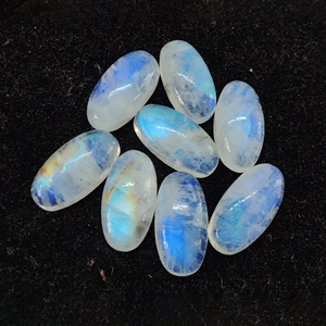 Piedra de Luna Arcoíris Natural, Cabujón de Forma Ovalada con Reverso Plano, Gema Calibrada con Destello Azul, Disponible en Todos los Tamaños - Product Image 4