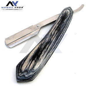 Navajas de Barbero de Acero de Damasco Hechas a Mano con Mango de Cuerno, Diseño Único y Artesanía Tradicional - Product Image 2