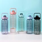 Botella de agua grande con marcador de tiempo, pajita y asa para gimnasio, botella mezcladora de plástico, botella mezcladora premium para proteínas - Product Image 2