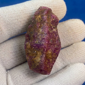 พลอยทับทิมดิบธรรมชาติ 309 กะรัต จากเคนยา เหมืองเฟโมส จอห์น โซล - Product Image 1