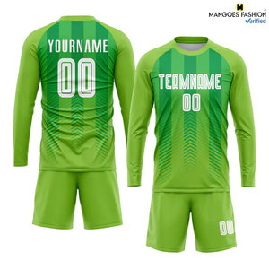 Maillot de football personnalisé dynamique vert néon et blanc-vert Kelly, coupe régulière, short assurant une liberté de mouvement illimitée - Product Image 2
