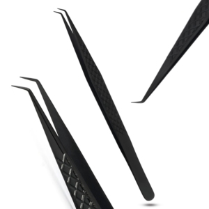 Vente flash : Pinces à extensions de cils en titane noir avec poignée antidérapante et embout en microfibre pour professionnels - Product Image 1