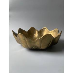 Hermosa tazóna de latón para servir, que convierte la comida ordinaria en una presentación real. - Product Image 5