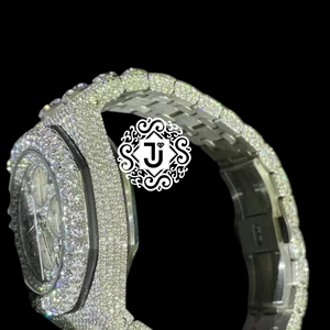 Reloj de pulsera de lujo para hombre con diamantes de moissanita VVS, cuarzo, esfera blanca completa y analógica plateada. - Product Image 3