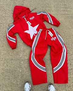 Ensemble survêtement coupe-vent OEM pour homme : sweat à capuche et short – Tenue d'entraînement personnalisée - Product Image 2