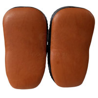 Pads de frappe thaïlandais de qualité supérieure avec mousse haute densité et revêtement en cuir durable pour l'entraînement aux arts martiaux et la pratique du kickboxing
