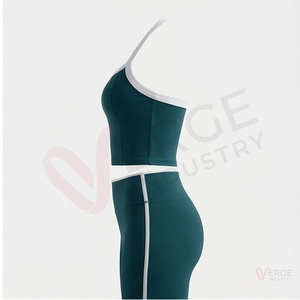 Ensemble 2 pièces de yoga pour femme, bleu marine côtelé, composé d'un crop top à manches longues et d'un short taille haute, avec décolleté carré et bretelles spaghetti - Product Image 3