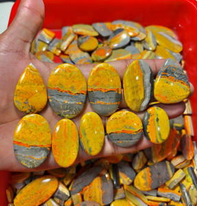 AAA grado 100% Natural Bumble Bee jaspe cabujón de alta calidad hecho a mano piedra preciosa suelta para la fabricación de joyas piedras preciosas - Product Image 2