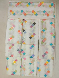 Tela de Seda Brocada Premium con Diseños Florales Jacquard, Textura Suave y Lisa para Saris, Ropa Étnica, Blusas y Decoración del Hogar - Product Image 3