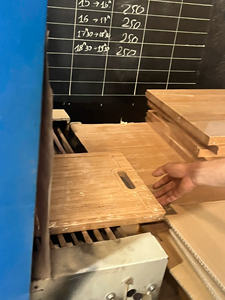 Tabla de cortar de madera maciza ecológica, tabla de picar de grano final de madera gruesa para cocina, proveedor OEM de alta resistencia - Product Image 4