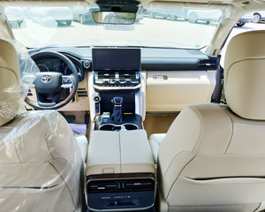 Toyota Land Cruiser 4.7L VX-R Luxury <span class=keywords><strong>2005</strong></span> Usado, 4x4 con DVD, Asientos, Neumáticos R18 y Características de Lujo - Product Image 3