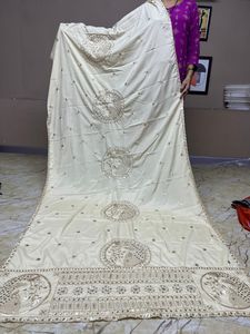 Dupatta de Seda Crepé Rangoli con Patrón de Peces Decorativo en Ambos Lados, Colección Étnica Especial de NRI Boutique - Product Image 6