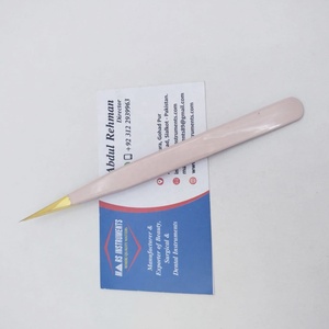 Pince à cils en acier inoxydable droite Mega Beauty classique pointes incurvées Type pointu outil de beauté en gros - Product Image 1