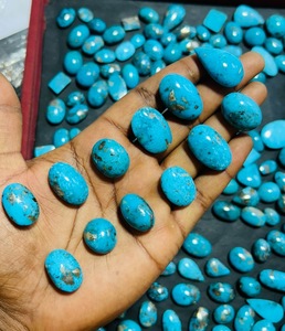 Gemas de Turquesa Trimurti Naturales de Alta Calidad, Piedras Preciosas Sueltas, Azul Pulido Premium, Formas Mixtas de 15-40 mm, Venta al por Mayor para Joyería - Product Image 1