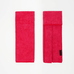 Juego de Toallas Deportivas Rojas Personalizadas, 100% Algodón, Absorbentes de Humedad, Elásticas en Cuatro Direcciones, para Entrenamiento de Fútbol Americano, Unisex - Product Image 1