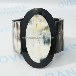 Pulsera de Hueso Natural Hecha a Mano, Brazalete Tribal con Diseño Ovalado, Joyería Étnica, Elegante Accesorio de Regalo para Mujer - Product Image 6