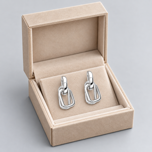 Pendientes de Plata de Ley 925 con Diseño de Nudo – Joyería Escultural de Impacto con Forma de Timbre de Puerta - Product Image 5