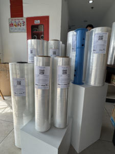ฟิล์มเคลือบ LLDPE แบบหล่อผิวเรียบ 500 เมตร ผลิตในเวียดนาม โปร่งใส ไม่มีแกน นุ่มมือ ยืดหยุ่น แข็งแรง ฟิล์มพิมพ์อินทากลิโอ - Product Image 2