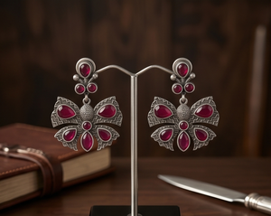 Pendientes de Mariposa con Rubí DIVYORO - Product Image 2