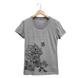 เสื้อยืดลำลองแฟชั่นผ้าคอตตอนสำหรับผู้หญิงคุณภาพสูงออกแบบได้ตามที่ต้องการเย็บปักถักร้อยเป็นมิตรกับสิ่งแวดล้อม - Product Image 2