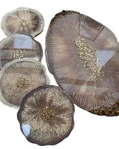 ASSISTANT Dessous de verre en résine de luxe faits à la main Tampons carrés de couleur personnalisables pour ensemble de tapis de table de cuisine Meilleur prix - Product Image 1