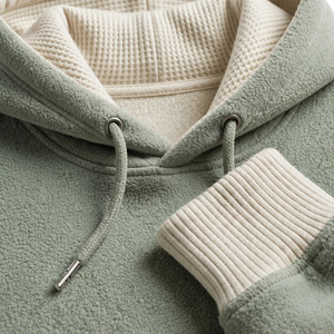 Sudadera con Capucha para Hombre, Ecológica, 100% Algodón, Verde Sólido, 300g, Corte Regular, Bolsillo Canguro, Mangas Largas - Product Image 5