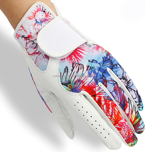 Gants de golf à adhérence souple et haute performance pour hommes et femmes, offrant un ajustement flexible, une construction respirante et des performances fiables - Product Image 2