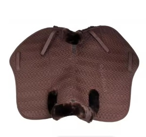 Tapis de selle de dressage direct usine avec coussin en feutre style western absorbant les chocs et évacuant l'humidité et peau de mouton - Product Image 3