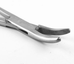 Pinzas Quirúrgicas Mayo Hegar Personalizadas para Sujetar Agujas, de Acero Inoxidable, para Microcirugía, Instrumento Médico Manual, con Certificación CE ISO13485 - Product Image 5