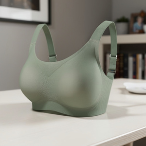 Soutien-gorge sans bretelles respirant pour femme, taille européenne et américaine, sans couture, avec coussinets amovibles – Meilleure vente - Product Image 3