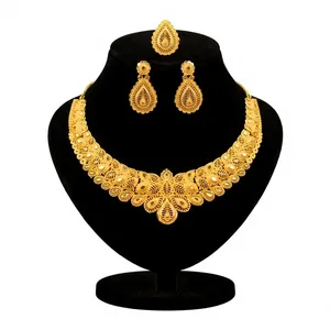 Juego de Collar, Aretes y Anillo de Lujo para Novia, Chapado en Oro de 24K, en Latón |   Diseño etíope nigeriano - Product Image 1