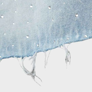 Shorts Bermuda en jean bleu clair taille haute pour homme, style décontracté, motif à pois, délavé et vieilli, entièrement orné de strass - Product Image 3