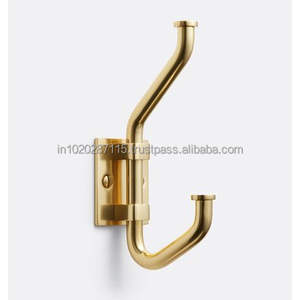 Ganchos de pared de latón elegantes de estilo antiguo con grabado elegante para paredes de sala de estar o pasillo. - Product Image 3