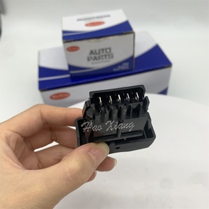 Haoxiang 8200870249 82008-70249 Interruttore Elettrico per Chiusura Centralizzata per Dacia <span class=keywords><strong>Logan</strong></span> 1 <span class=keywords><strong>MCV</strong></span> - Product Image 4