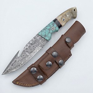Couteau de chasse à lame fixe en acier Damas fait main, manche turquoise, pointe tombante, bord droit, couteau EDC d'extérieur - Product Image 1