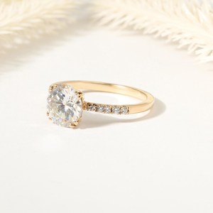 แหวนเพชรทรงกลม 1 กะรัต เพชรเลี้ยงในห้องปฏิบัติการ ทองคำแท้ 10K 14K 18K แหวนหมั้นแบบ Art Deco แหวนเพชรเม็ดเดี่ยว แหวนครึ่งวงนิรันดร์ - Product Image 2